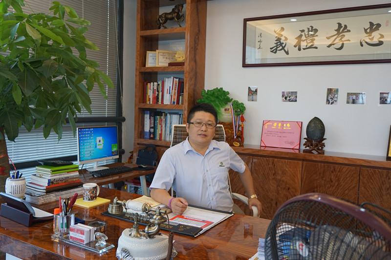 黄桃视频在线观看高清免费化工黄桃视频APP在线看黄漆厂家总经理张文先生